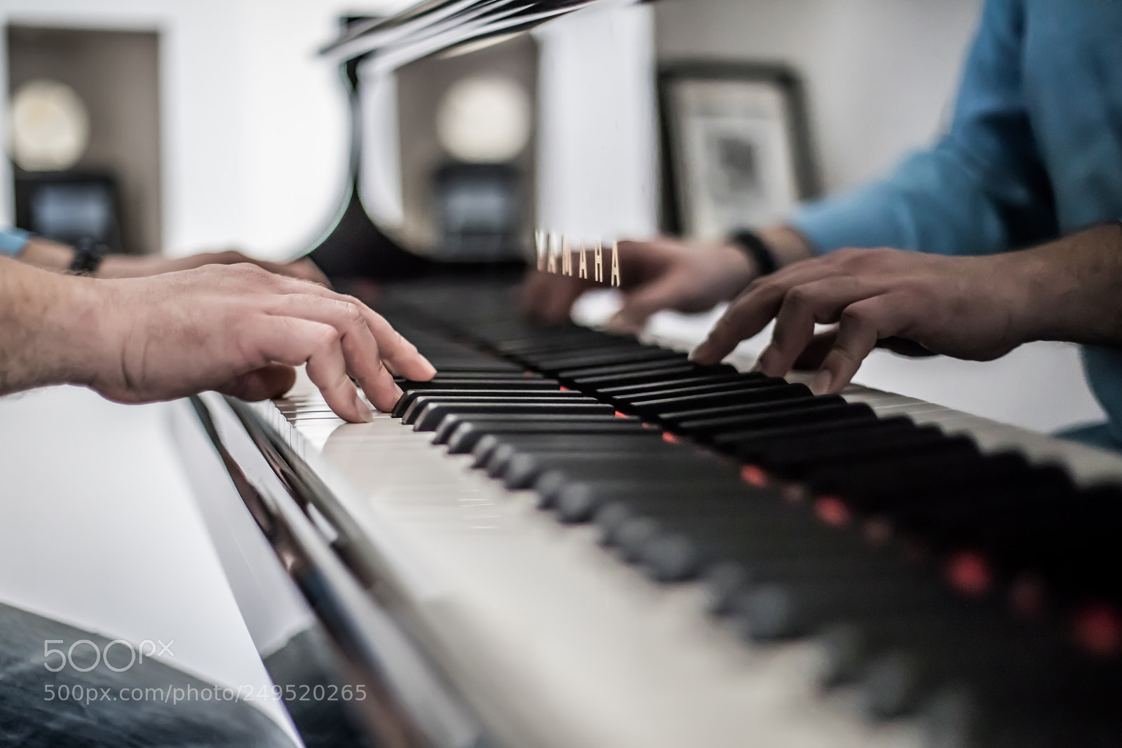 Canon EOS 5D Mark IV sample photo. Piano photography