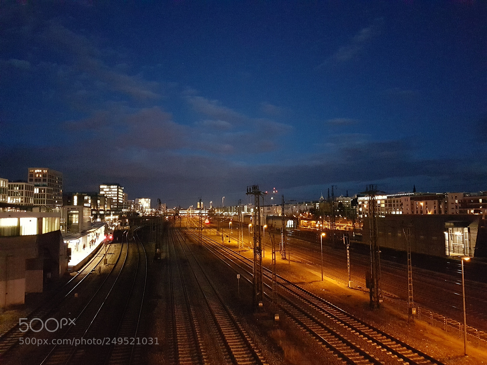 Samsung Galaxy S7 sample photo. Munich main station photography