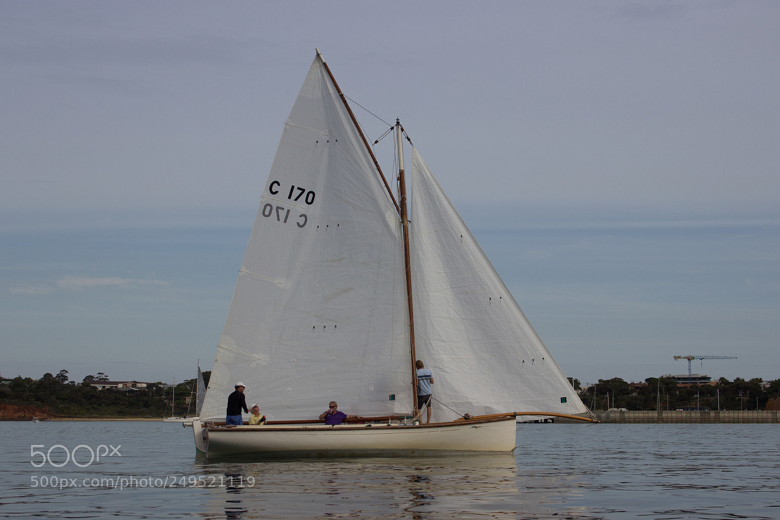 Canon EOS 600D (Rebel EOS T3i / EOS Kiss X5) sample photo. Sail to safety beach photography