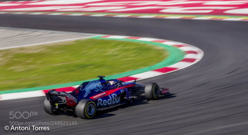 Olympus OM-D E-M1 Mark II sample photo. Brendon hartley entrando en photography