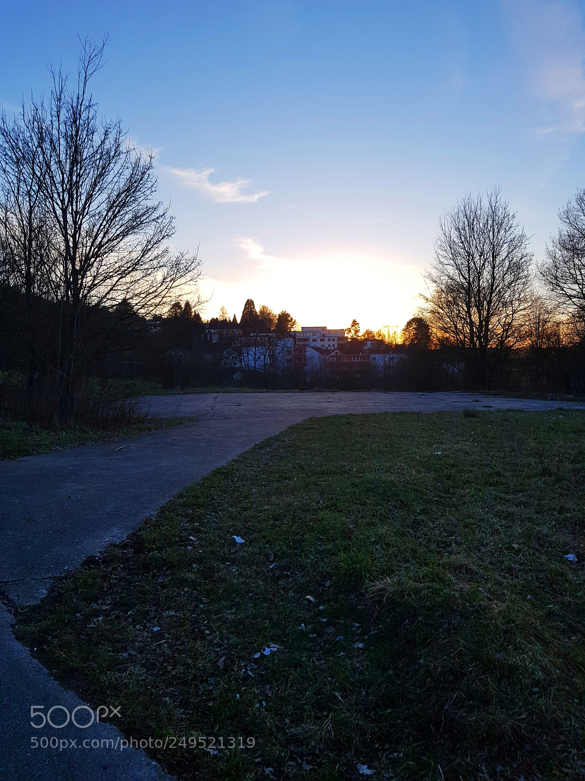 Samsung Galaxy S8 sample photo. Tiny little city photography