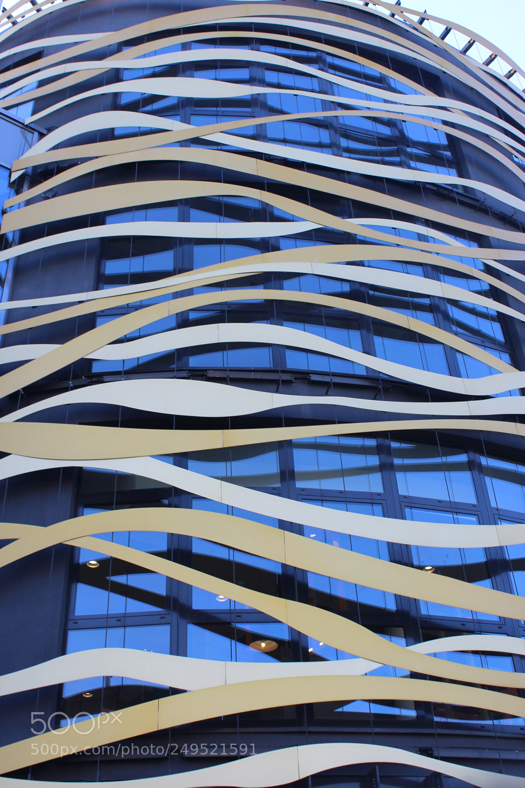 Canon EOS 1200D (EOS Rebel T5 / EOS Kiss X70 / EOS Hi) sample photo. Yellow waves photography