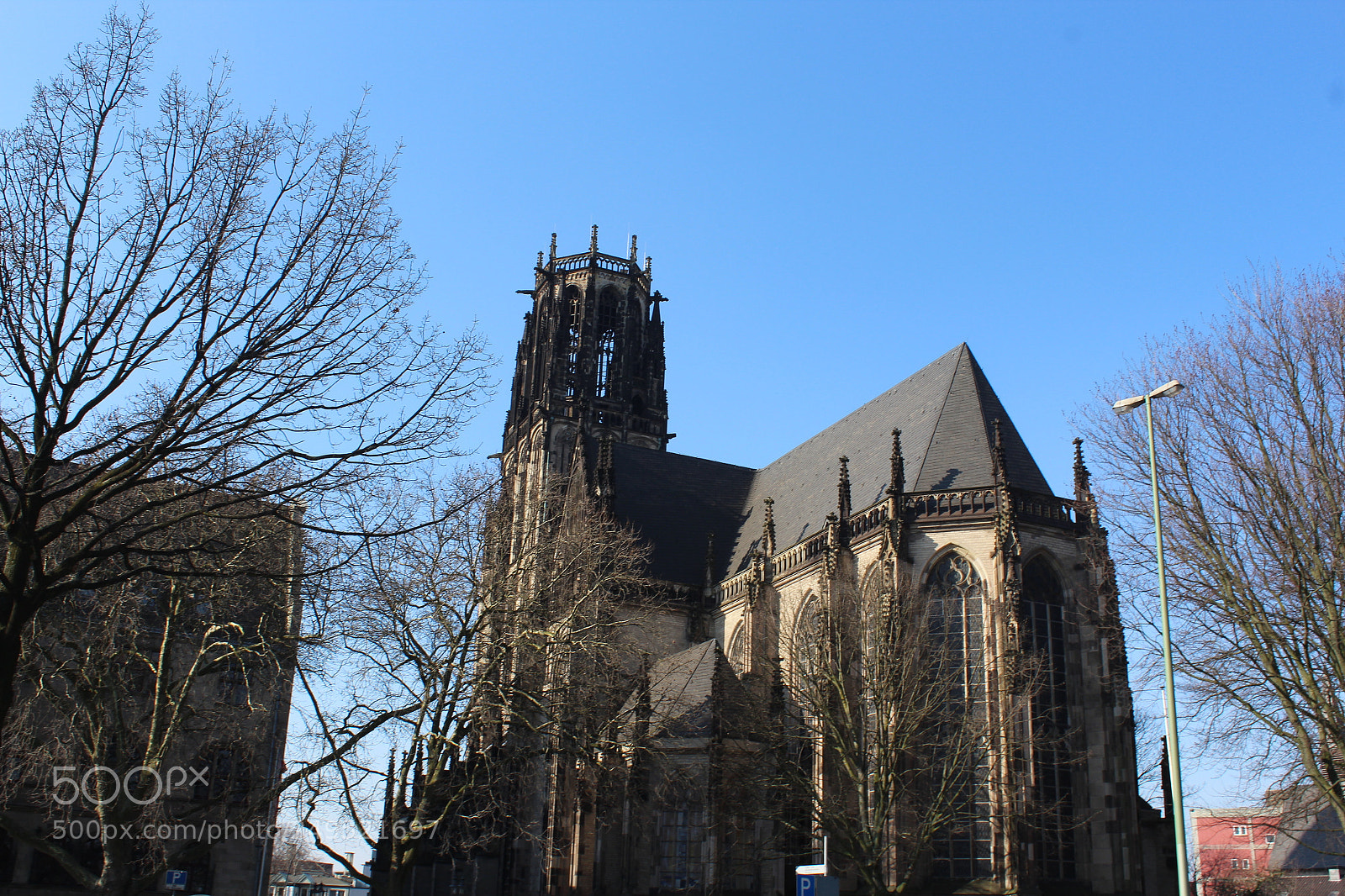 Canon EOS 1200D (EOS Rebel T5 / EOS Kiss X70 / EOS Hi) sample photo. Architecture vs nature photography