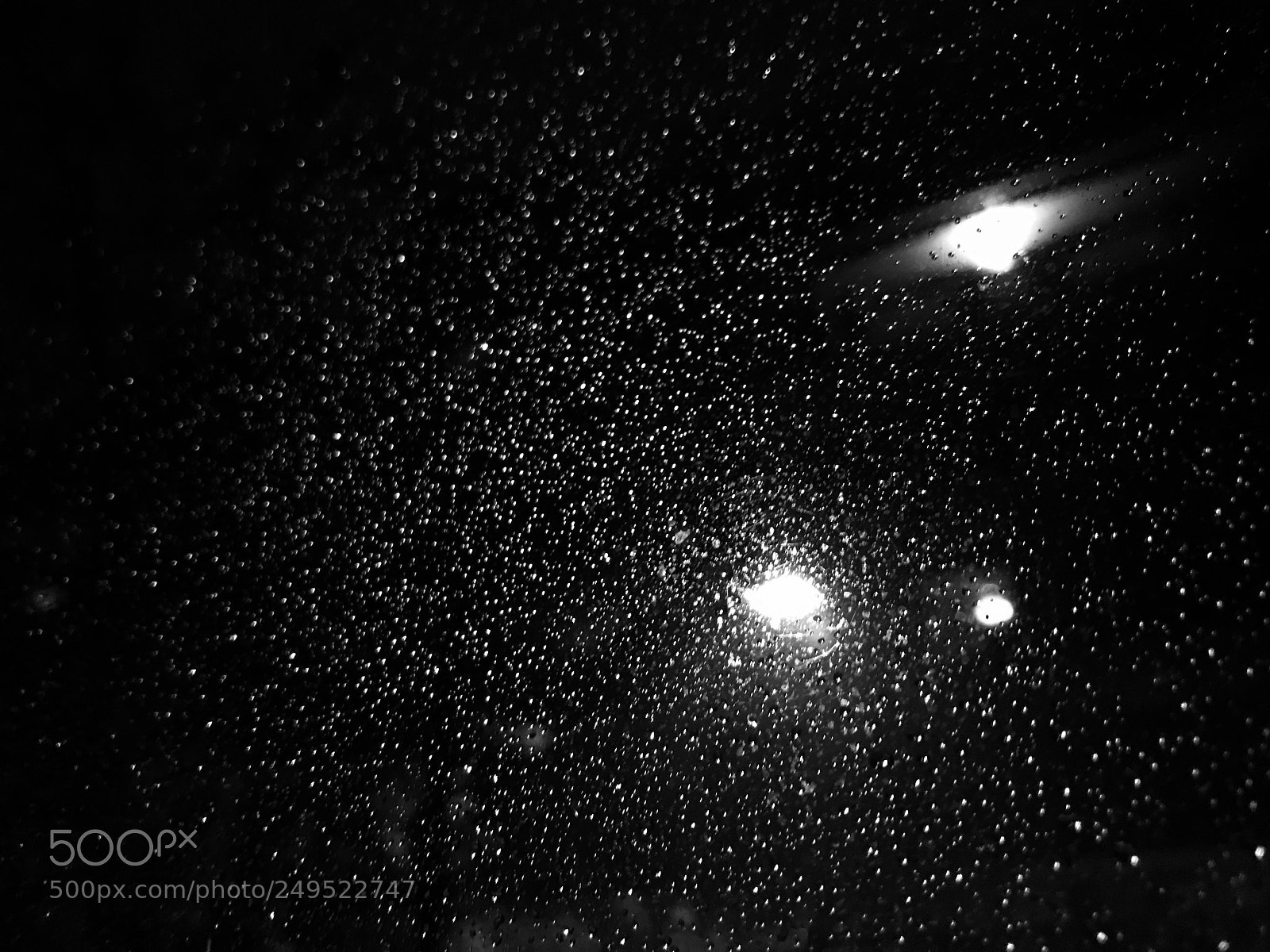 Apple iPhone 7 sample photo. This is rain. photography