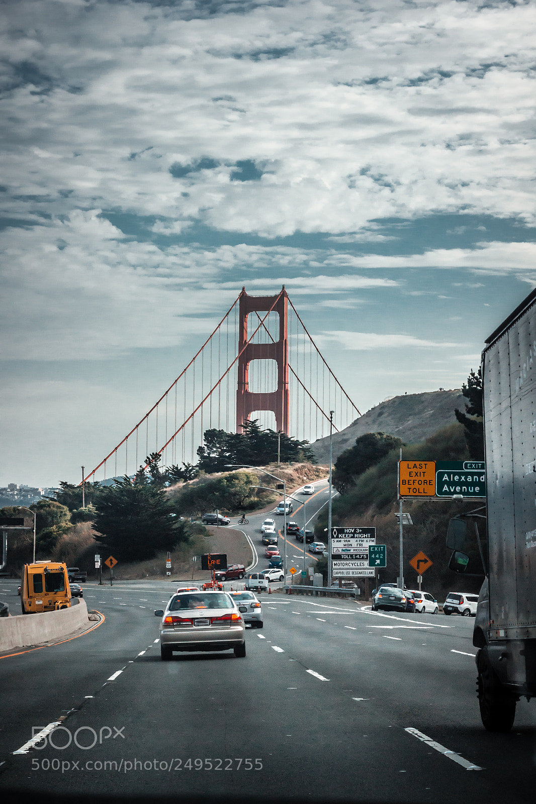 Canon EOS 550D (EOS Rebel T2i / EOS Kiss X4) sample photo. The golden gate bridge photography