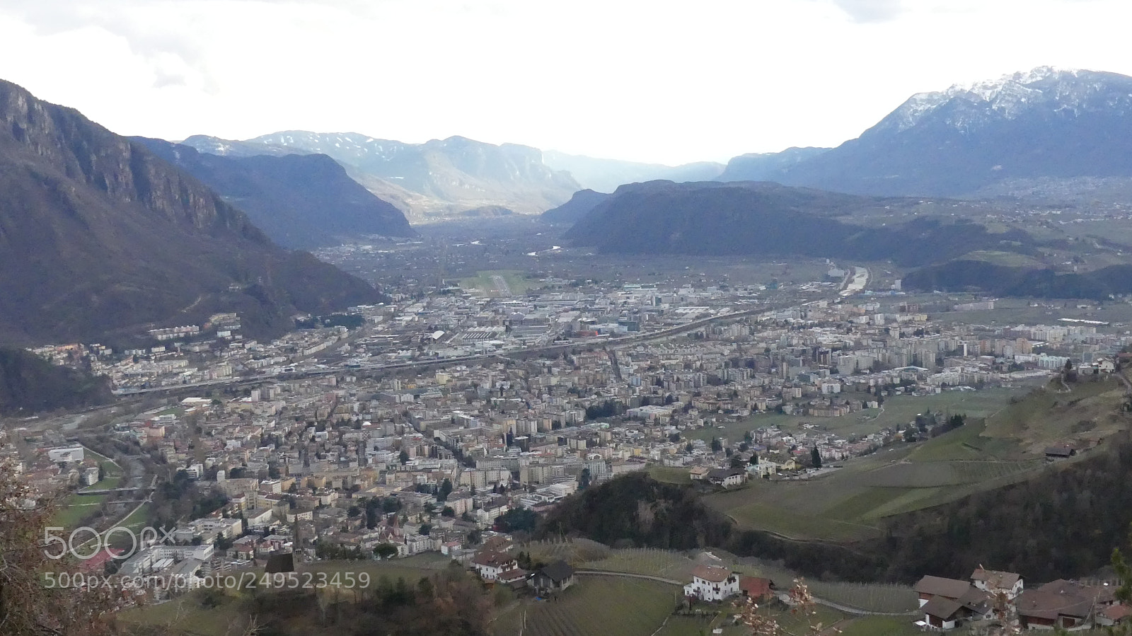 Panasonic Lumix DMC-FZ300 sample photo. And this is bolzano photography