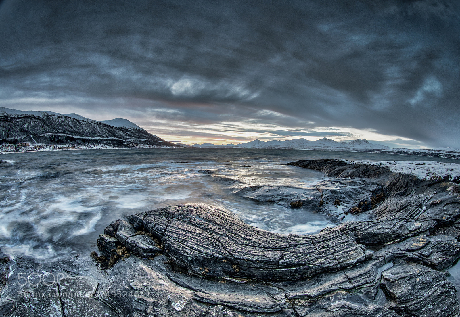Canon EOS 5D Mark IV sample photo. Cold north photography