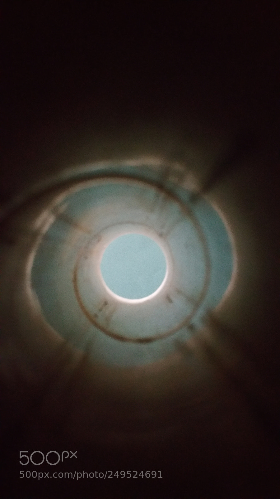 Samsung Galaxy Note4 sample photo. Down the tube photography