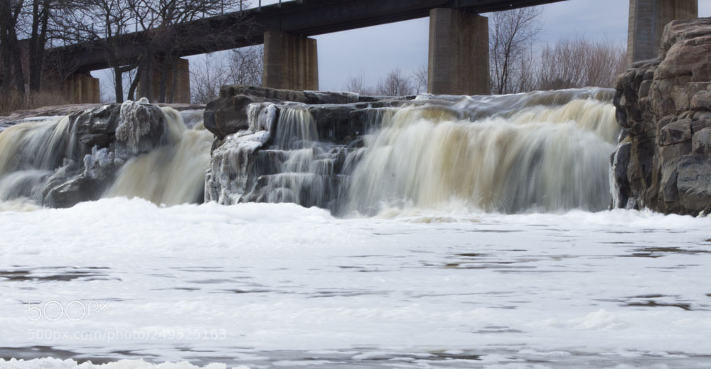 Sony SLT-A65 (SLT-A65V) sample photo. Calming falls photography