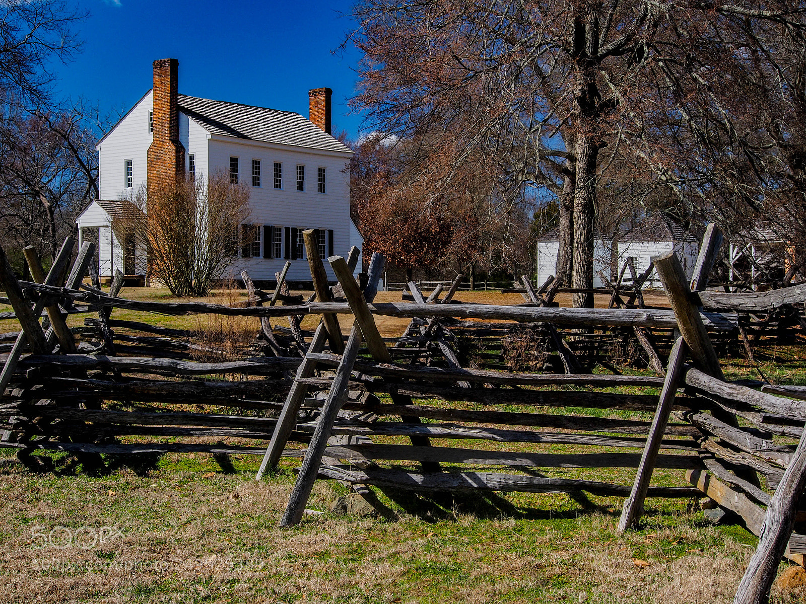 Olympus OM-D E-M5 sample photo. Farm behind the fence photography