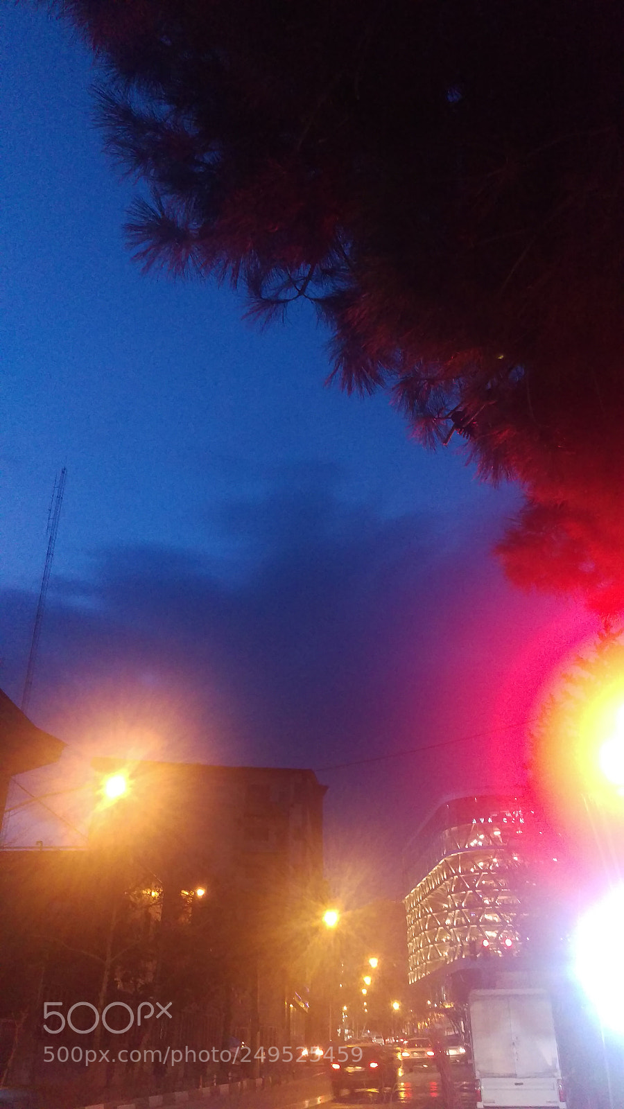 HTC ONE M9 sample photo. Bright street lights photography