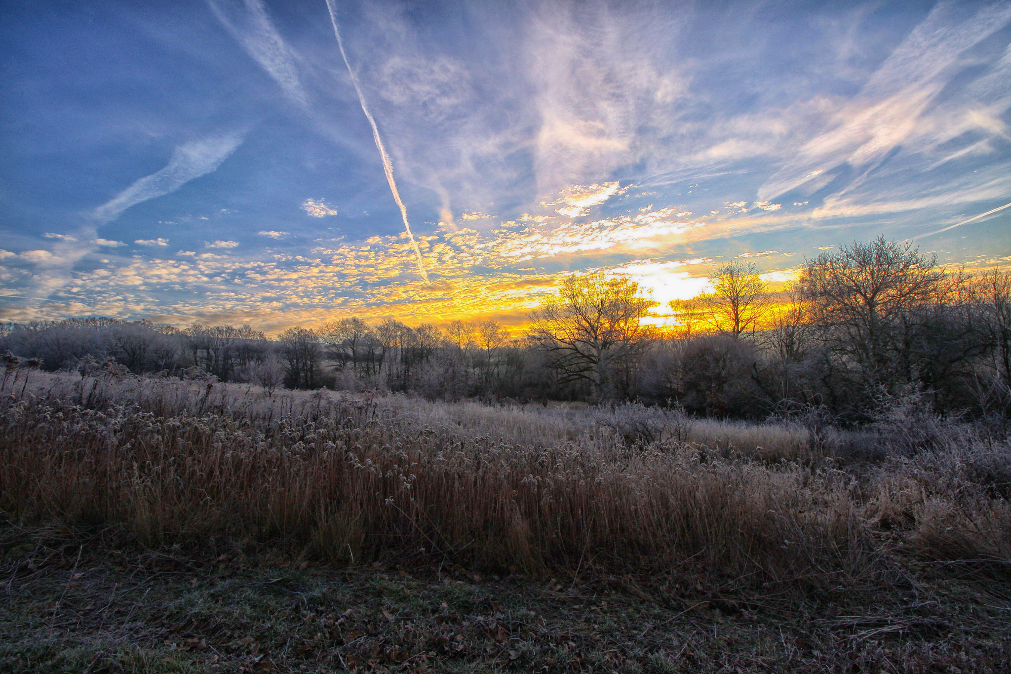 Canon EOS 50D + Canon EF-S 10-18mm F4.5–5.6 IS STM sample photo. Sunrise in czechia photography
