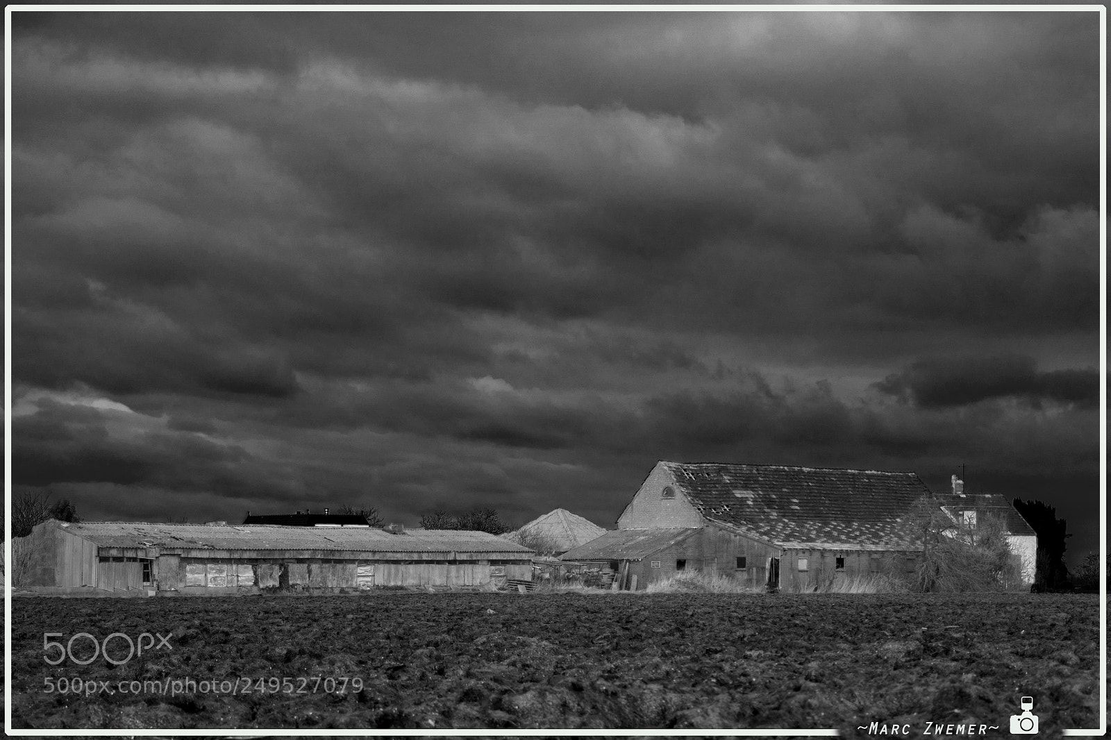 Sony ILCA-77M2 sample photo. Telling the history about...... photography