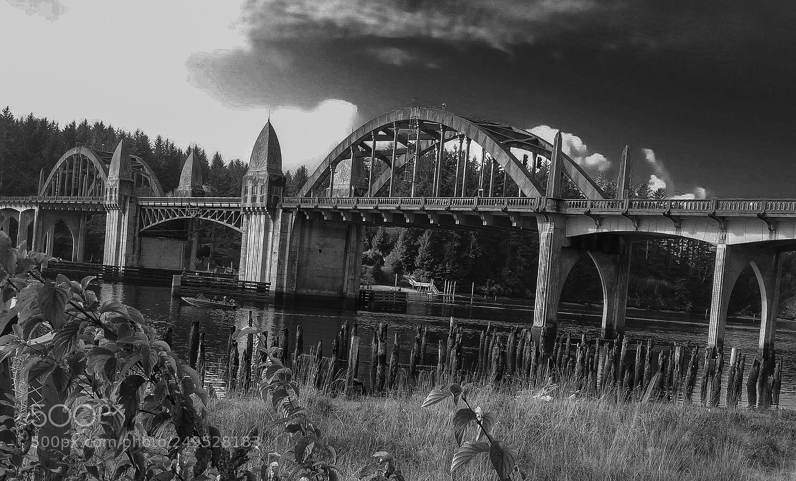 Apple iPhone 5s sample photo. Siuslaw bridge florence or photography