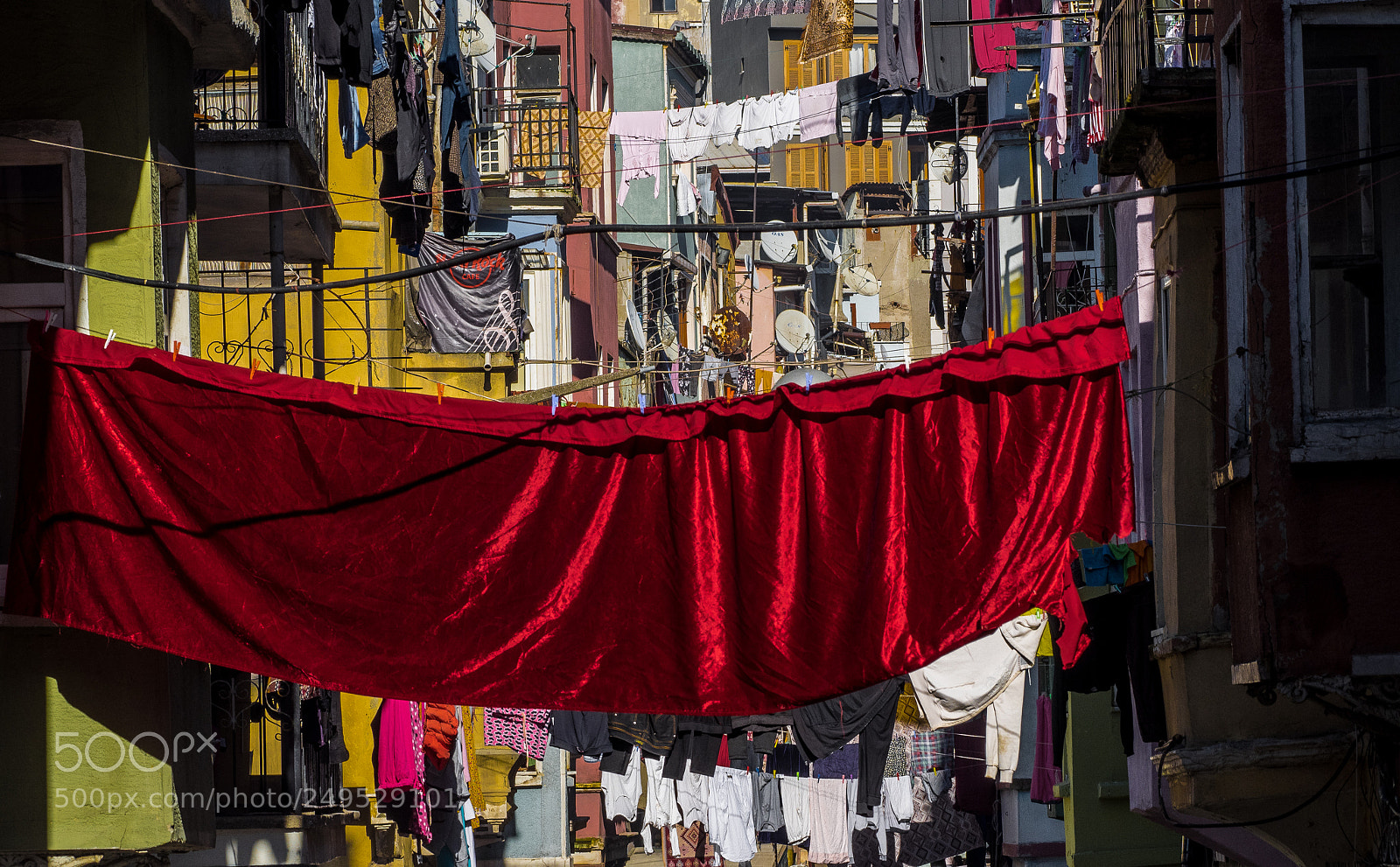 Olympus OM-D E-M1 sample photo. Washday in tarlabasi photography