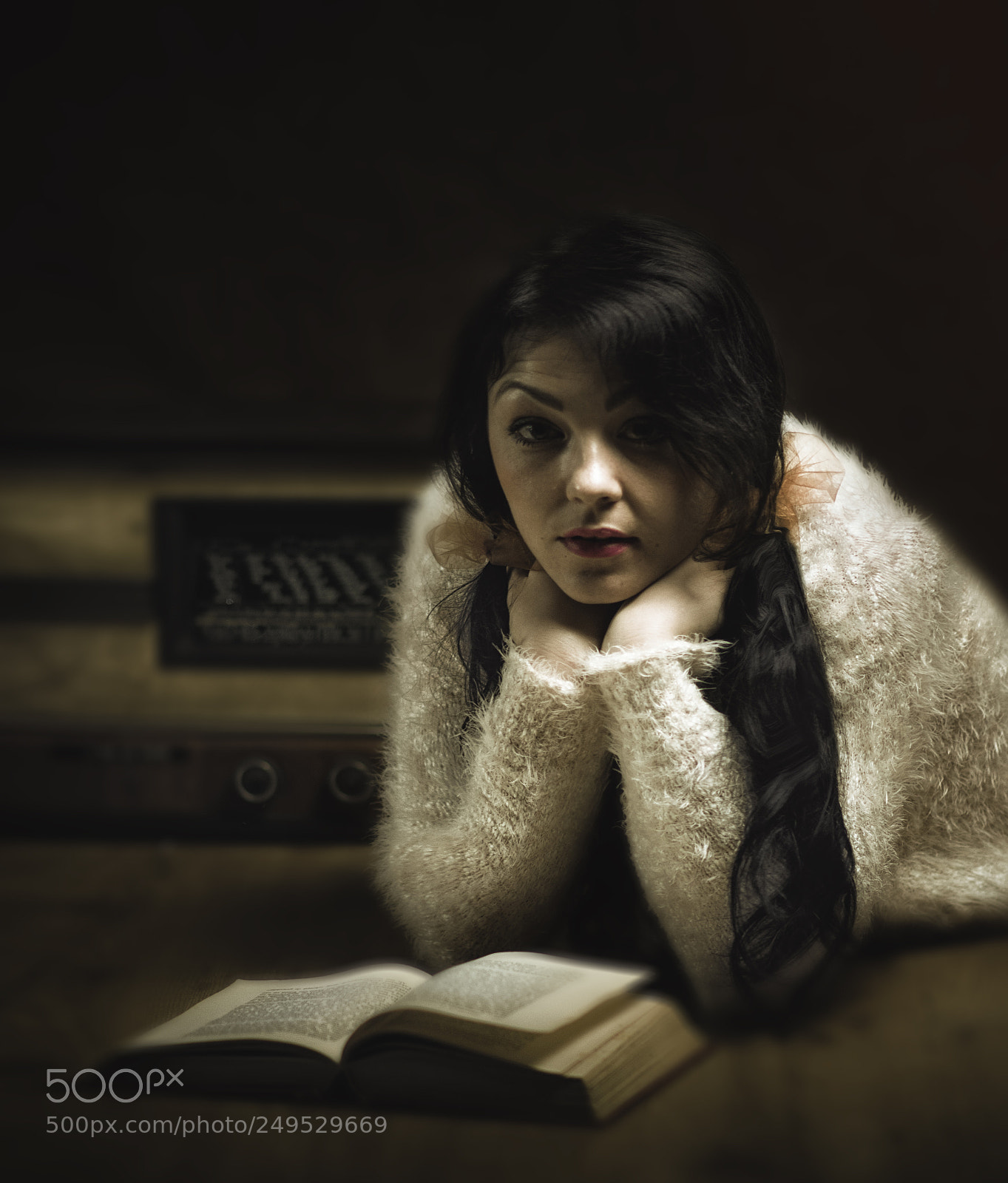 Nikon D5500 sample photo. Magda + retro radio :) photography