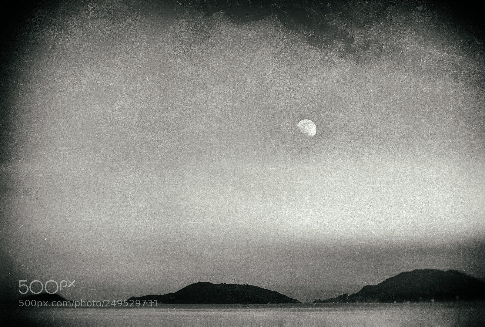 Canon EOS 50D sample photo. Lerici moon photography