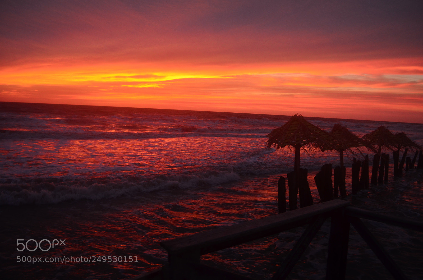 Nikon D5100 sample photo. Amanecer en la playa photography