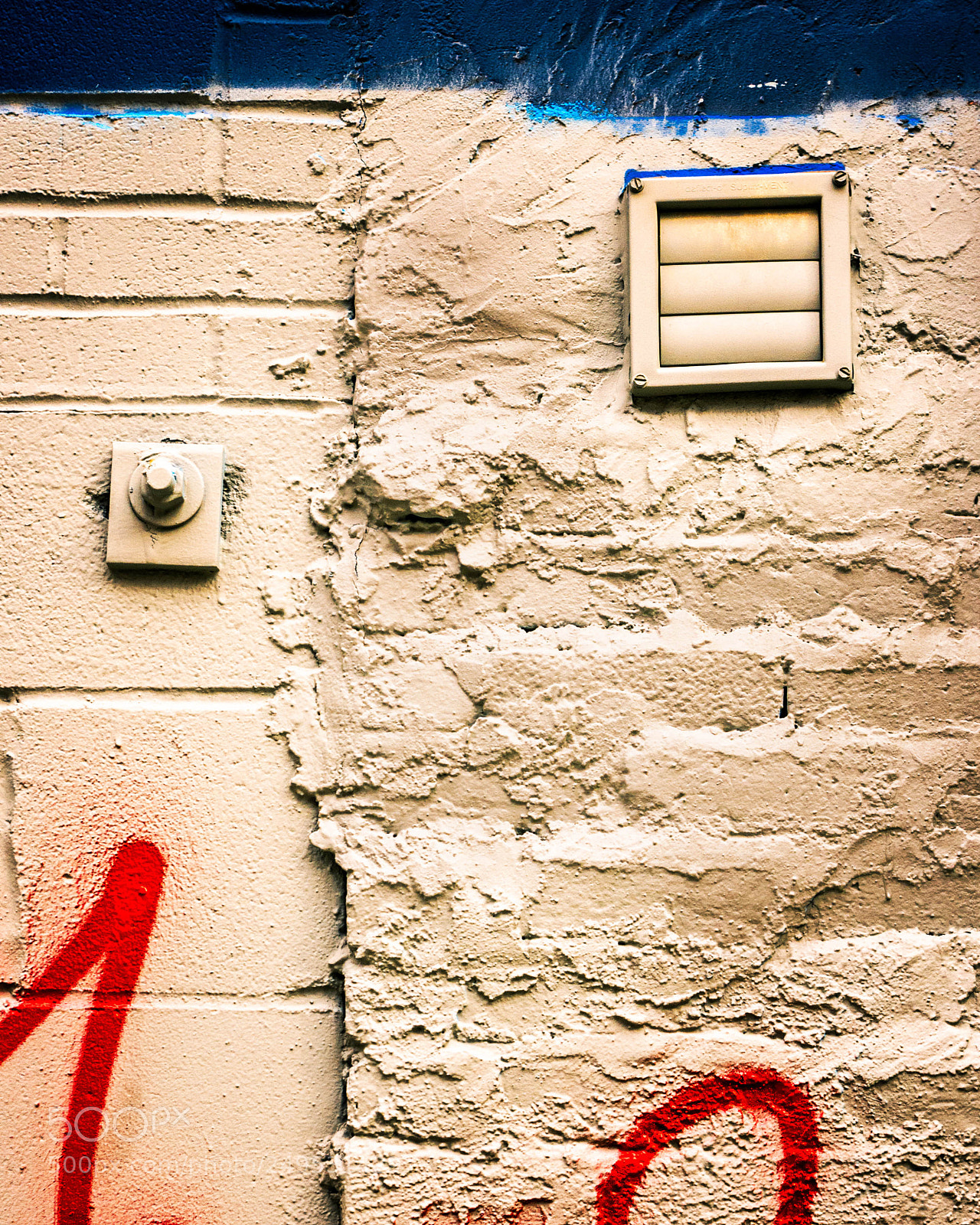 Pentax K-r sample photo. Wall elements photography