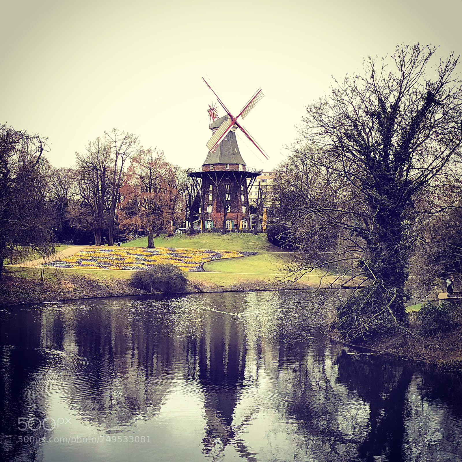 Apple iPhone 8 sample photo. #bremen #germany photography