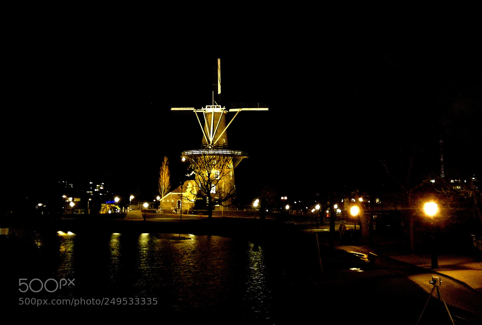 HUAWEI P9 LITE sample photo. Leiden by night photography