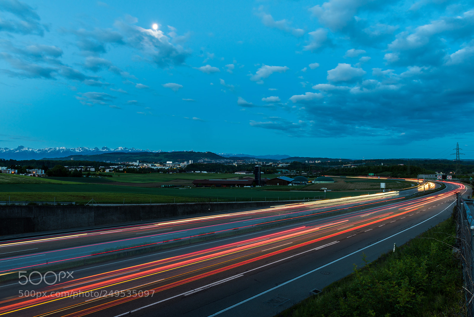 Nikon D810 sample photo. Full moon and oncoming photography