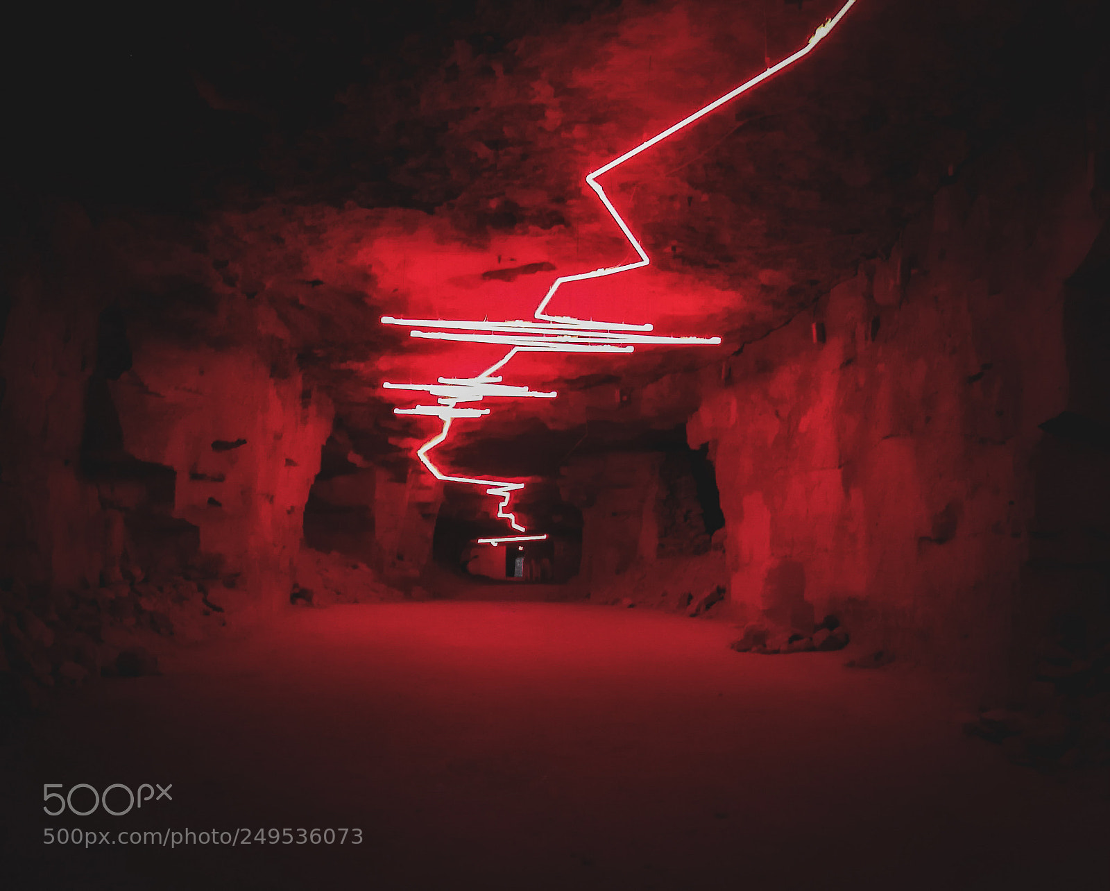HUAWEI P9 sample photo. Mining lights photography