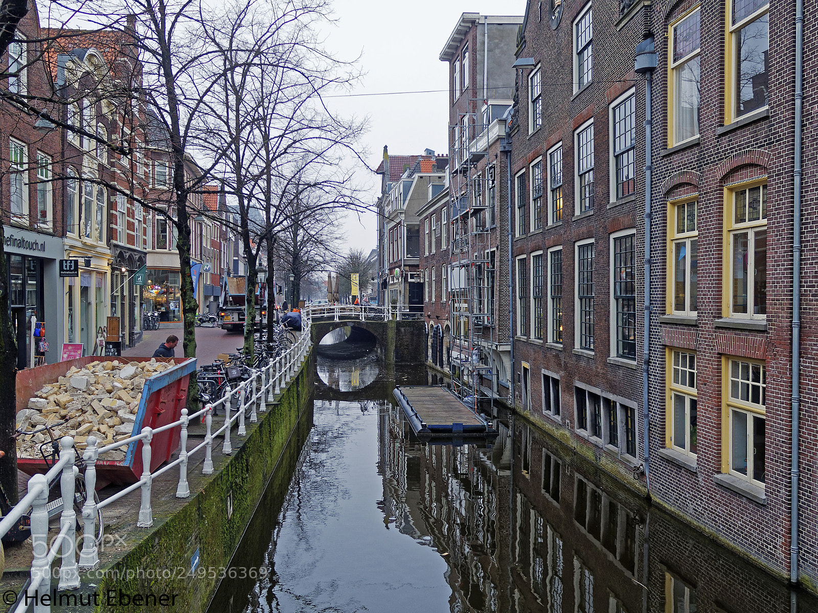 Olympus OM-D E-M5 sample photo. Delft nl, unterwegs in photography