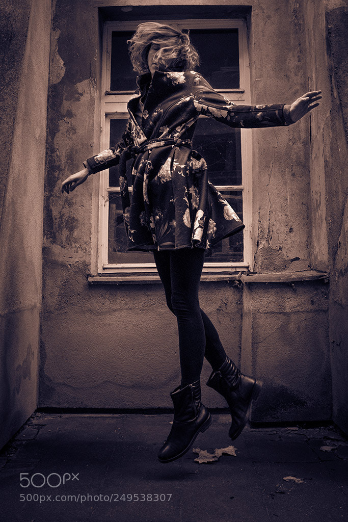 Canon EOS 7D sample photo. Levitation photography