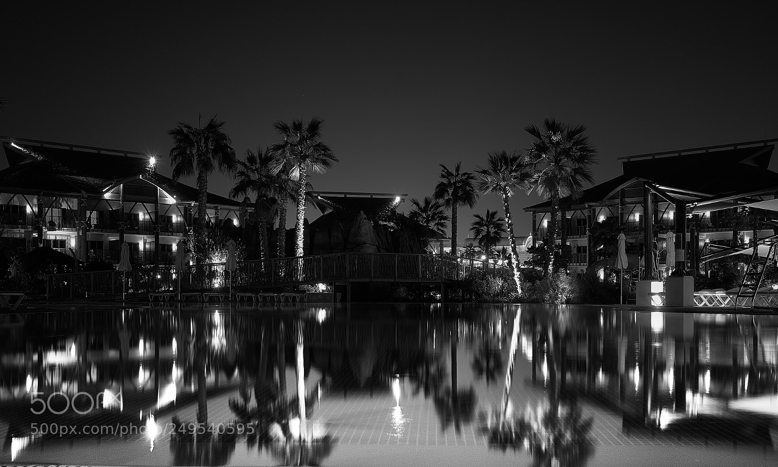 Fujifilm X-E3 sample photo. Think and reflect photography