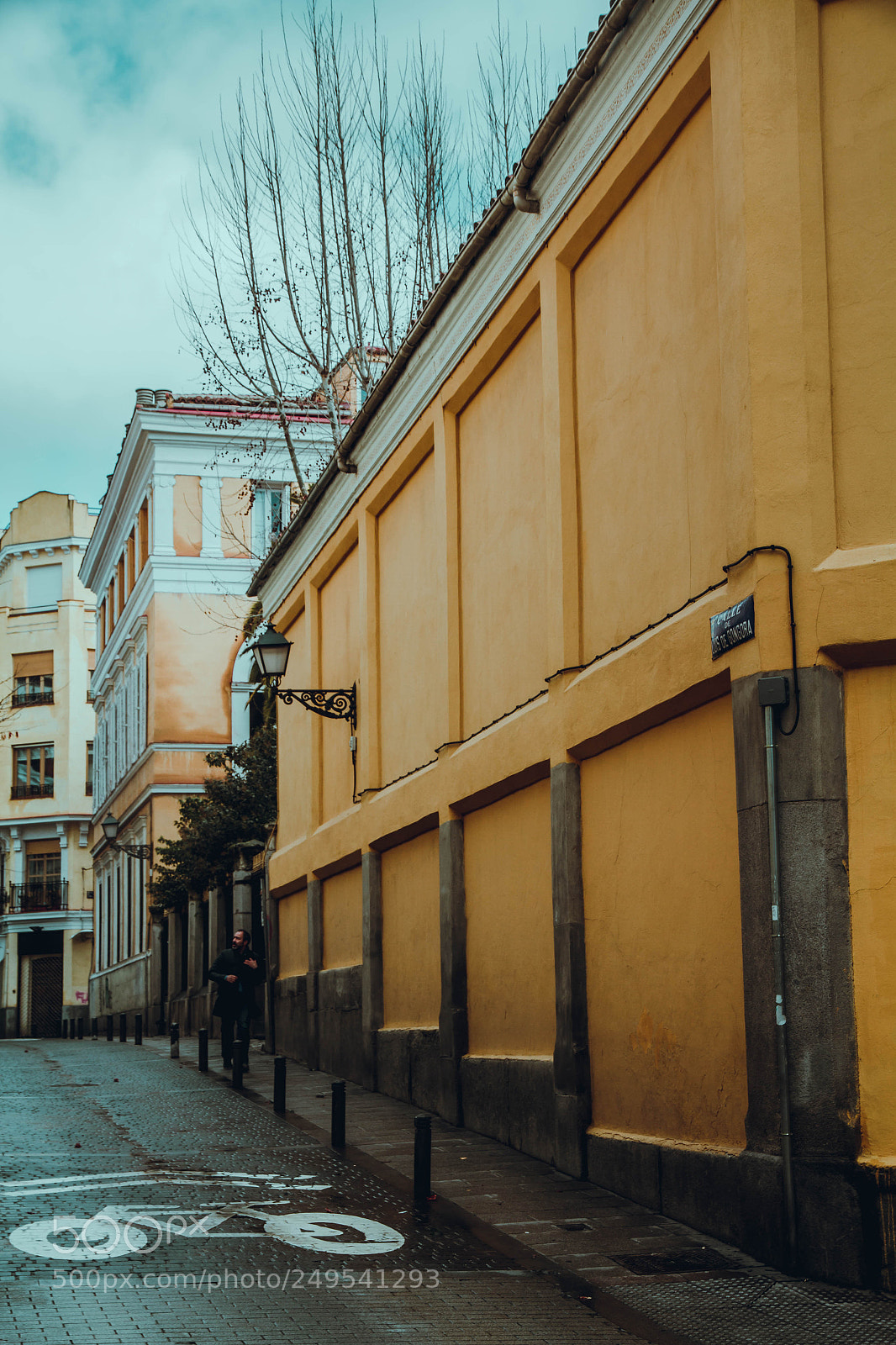 Canon EOS 7D sample photo. Amarillo sobre azul photography