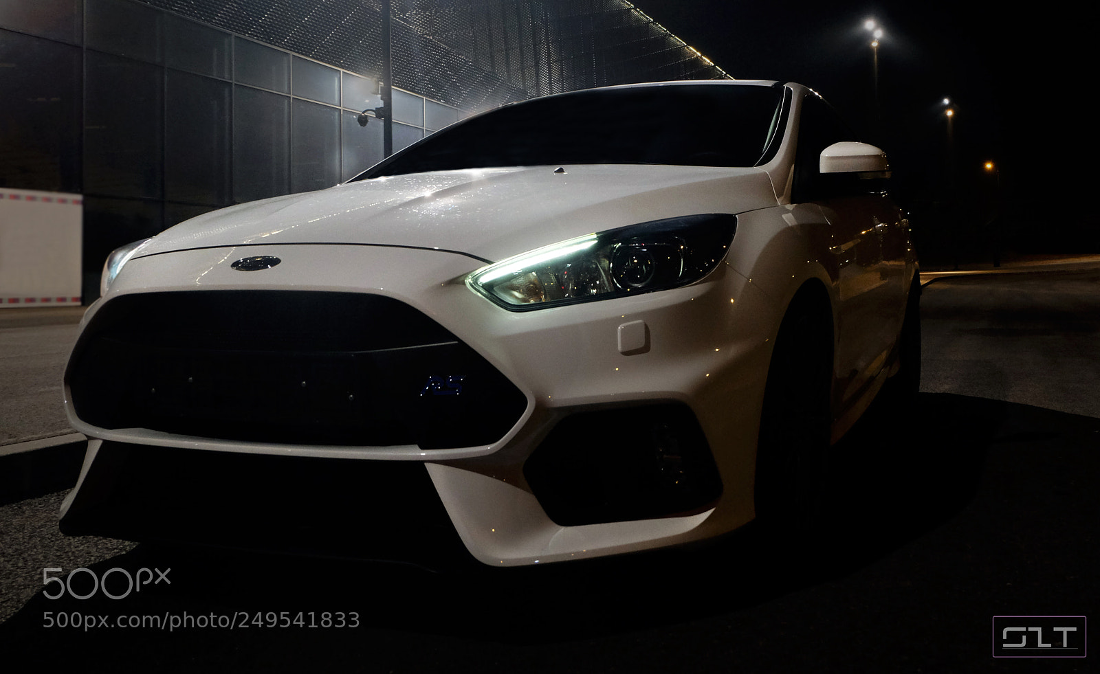 Fujifilm X-M1 sample photo. White lady photography