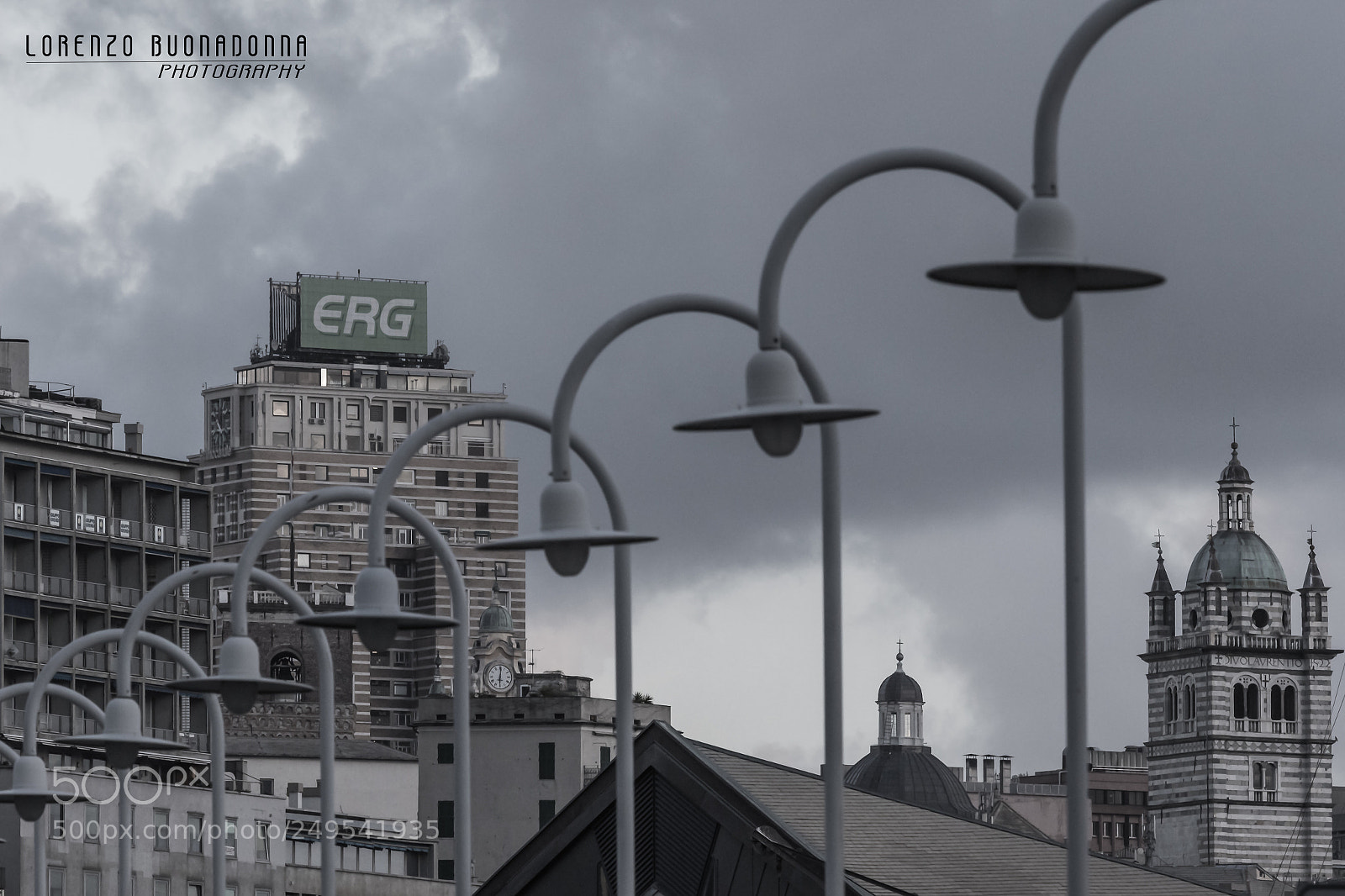 Canon EOS 7D Mark II sample photo. Genova, porto antico photography