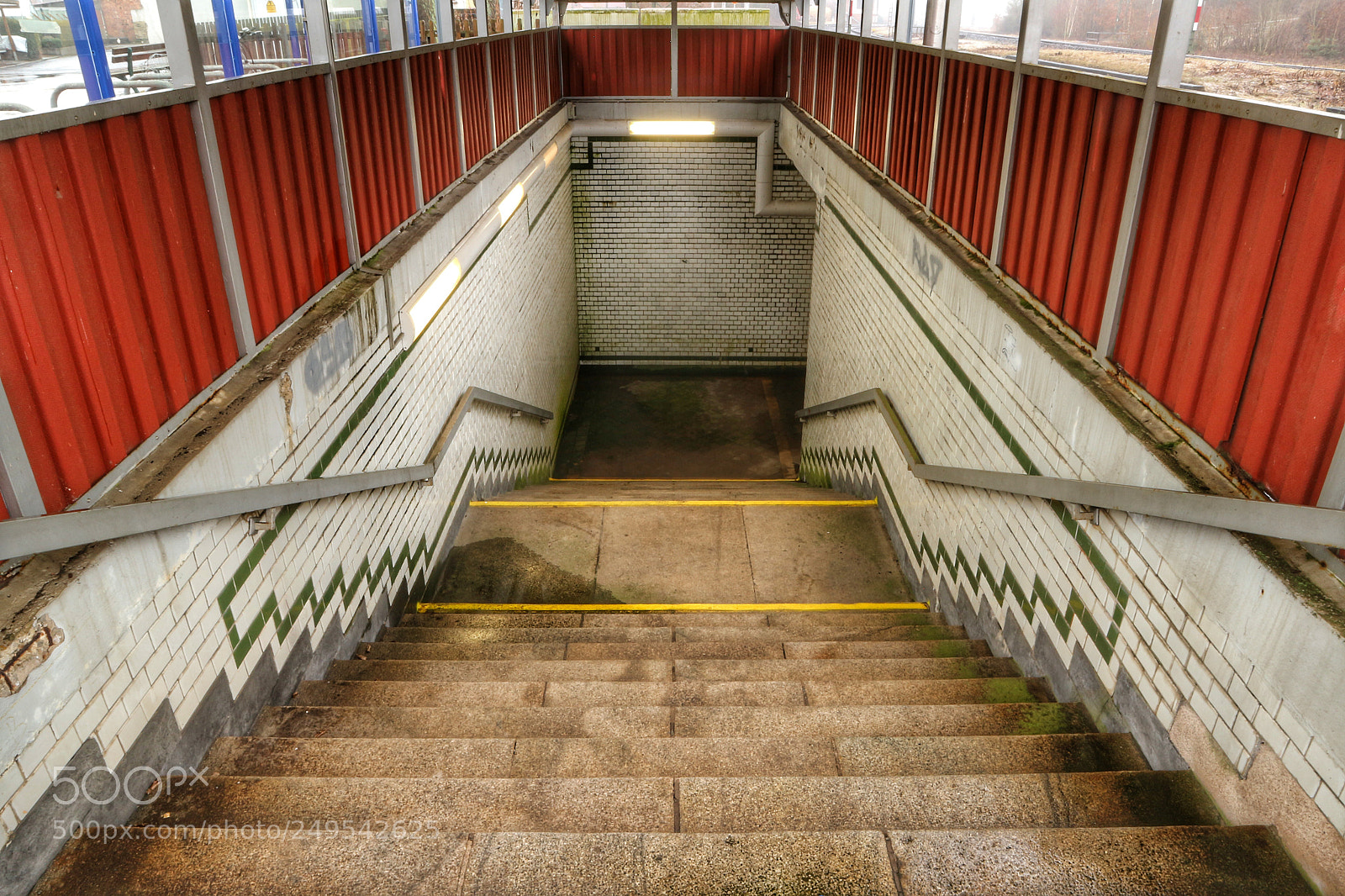 Canon EOS M10 sample photo. Downstairs photography