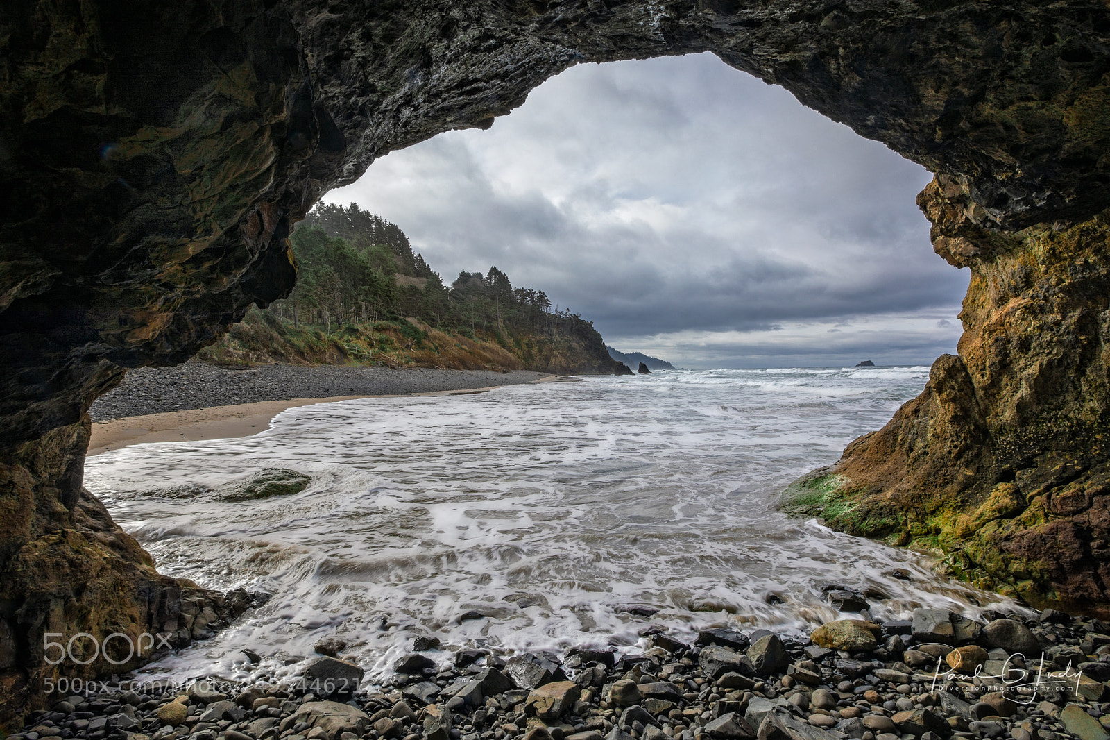 Canon EOS 5D Mark IV sample photo. Hug point, oregon photography