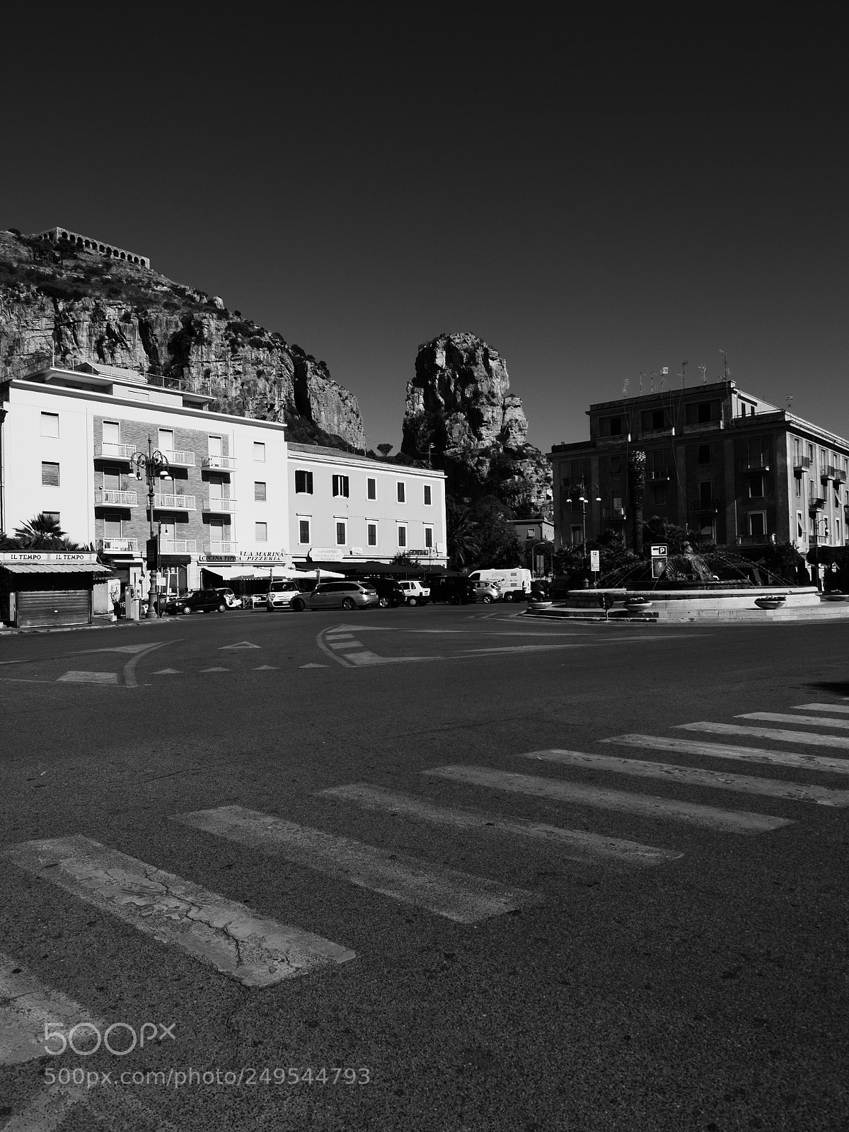 Olympus OM-D E-M1 Mark II sample photo. Terracina 17pa070029 0k em1ii photography