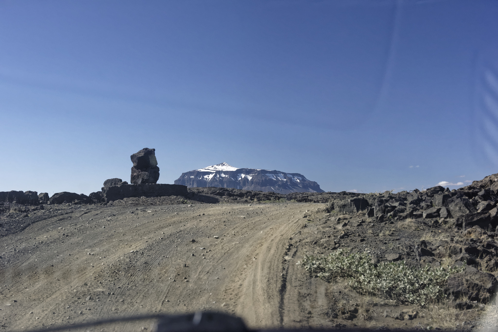 Nikon AF-S Nikkor 24-70mm F2.8G ED sample photo. Drekagil,herdubreid mountain in the highlands of iceland.the lak photography