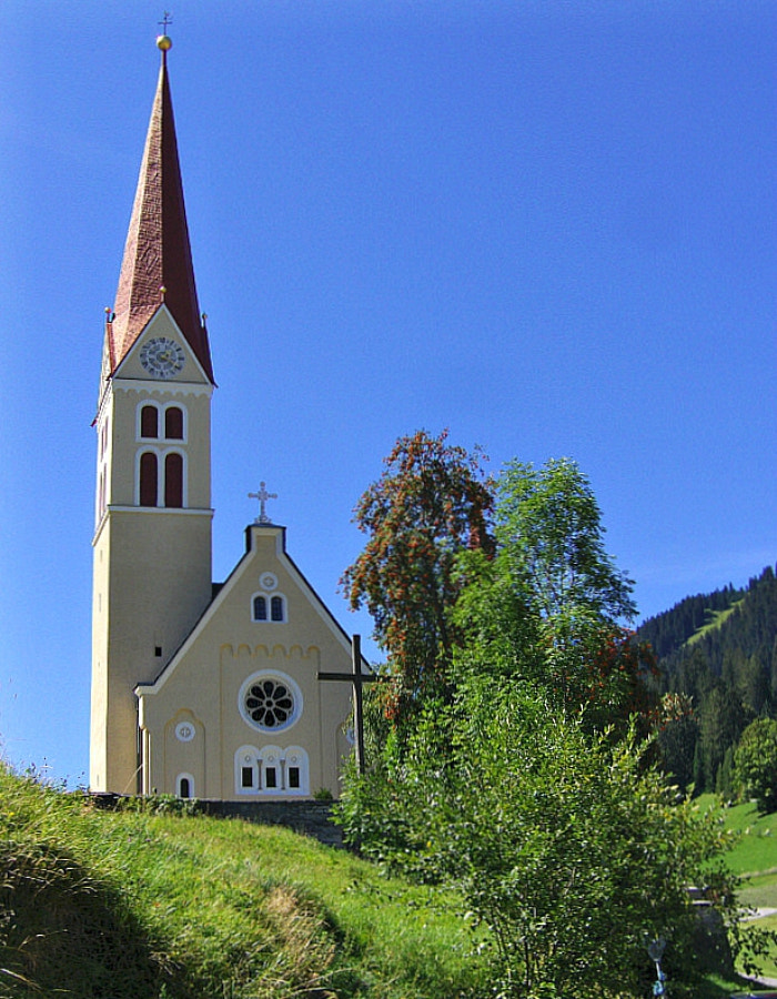 HP PHOTOSMART R927  (V01.00) sample photo. Holzgau church photography