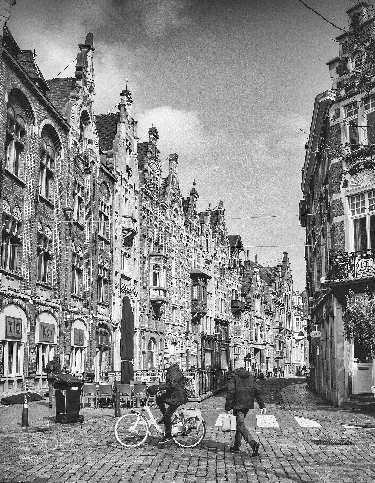 Fujifilm X100F sample photo. Gent photography
