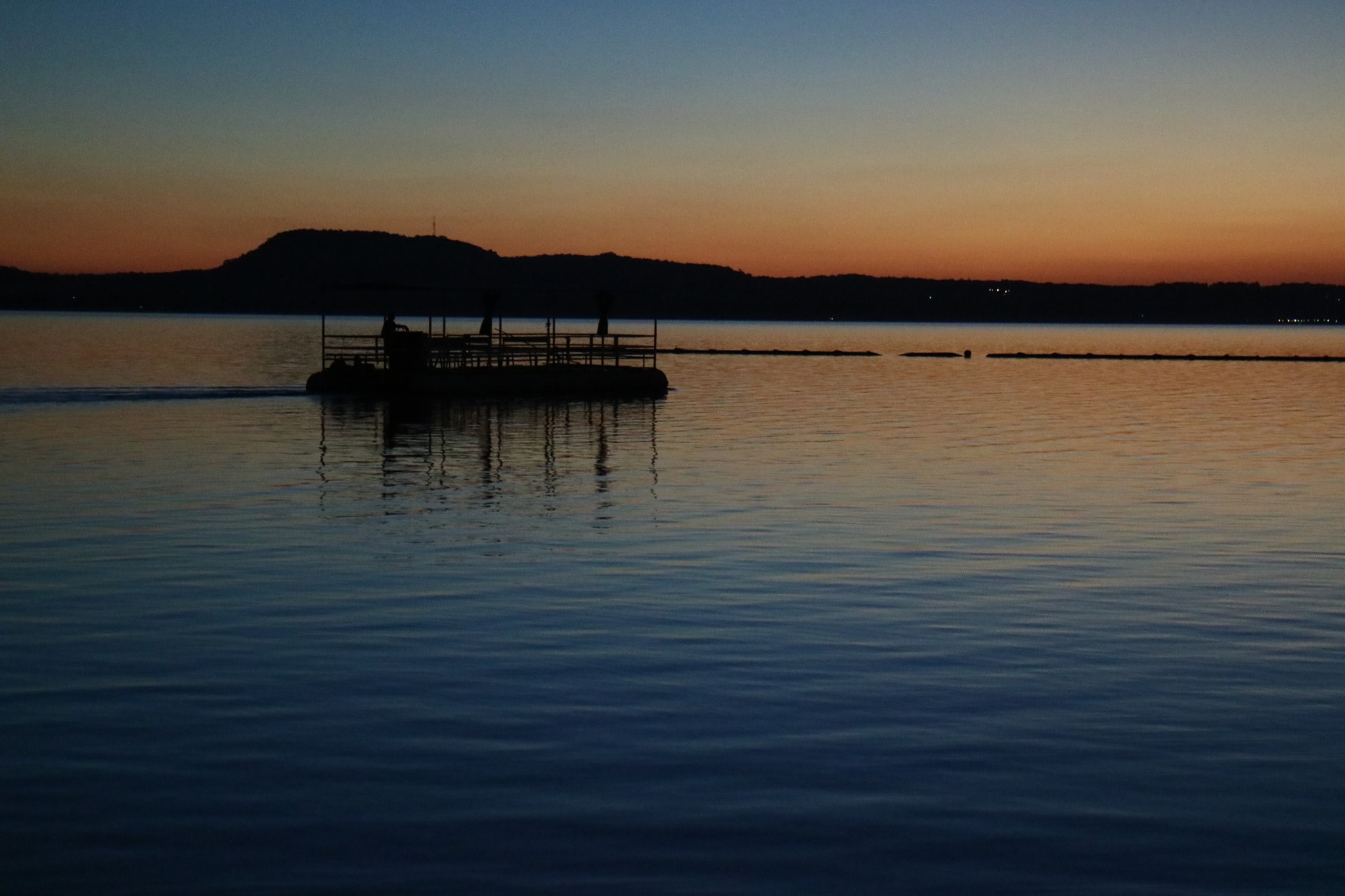 Canon EOS M3 sample photo. Lago ypakarai photography