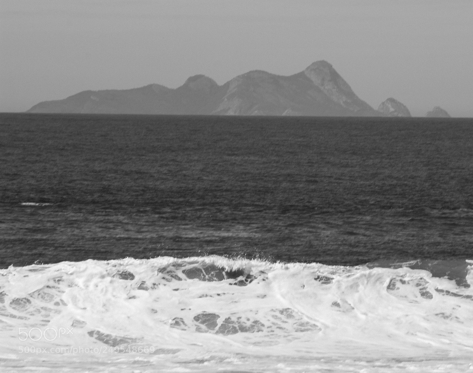 Canon EOS 1200D (EOS Rebel T5 / EOS Kiss X70 / EOS Hi) sample photo. White wave photography