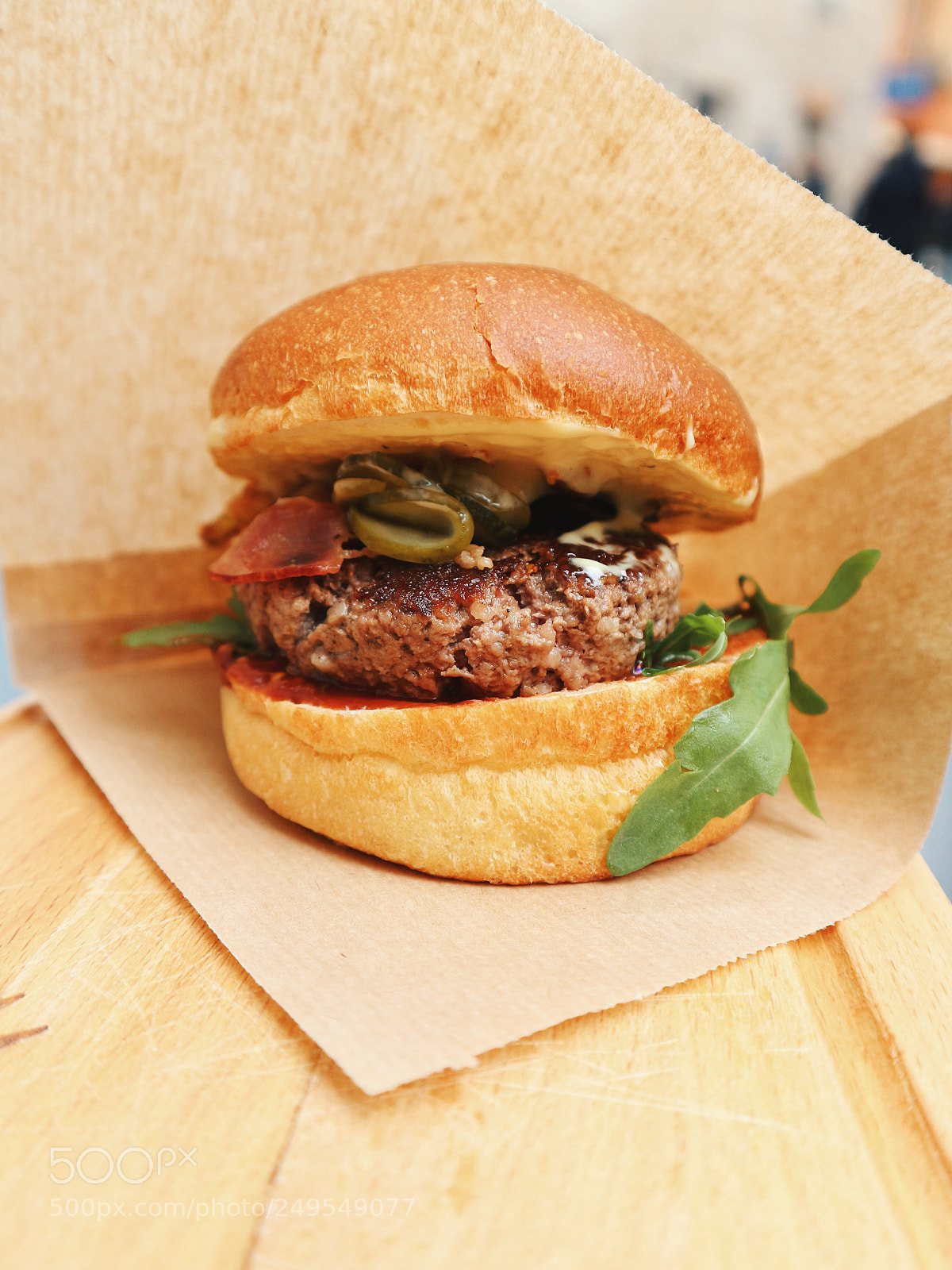 Canon EOS M10 sample photo. Delicious freshly made burger photography