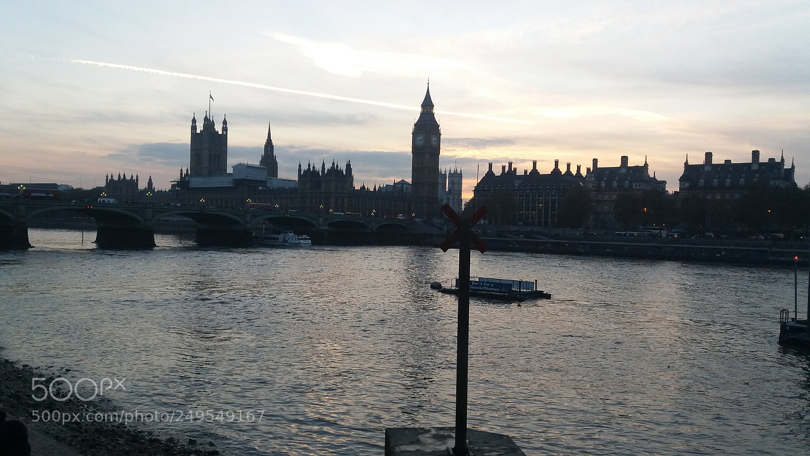 Samsung Galaxy J5 sample photo. London (november, 2011) photography