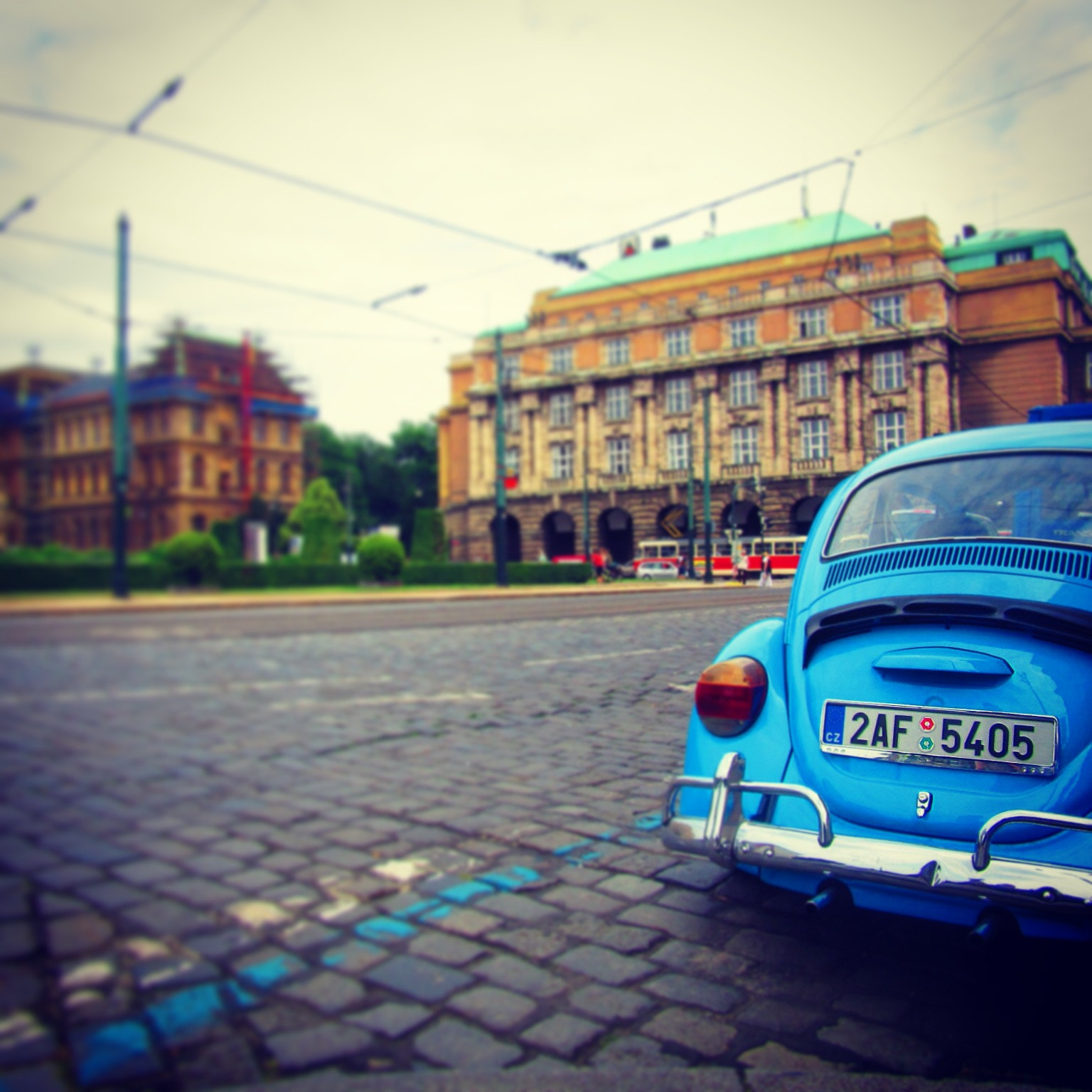 Canon PowerShot SX600 HS sample photo. Vw beetle in the city of prague photography