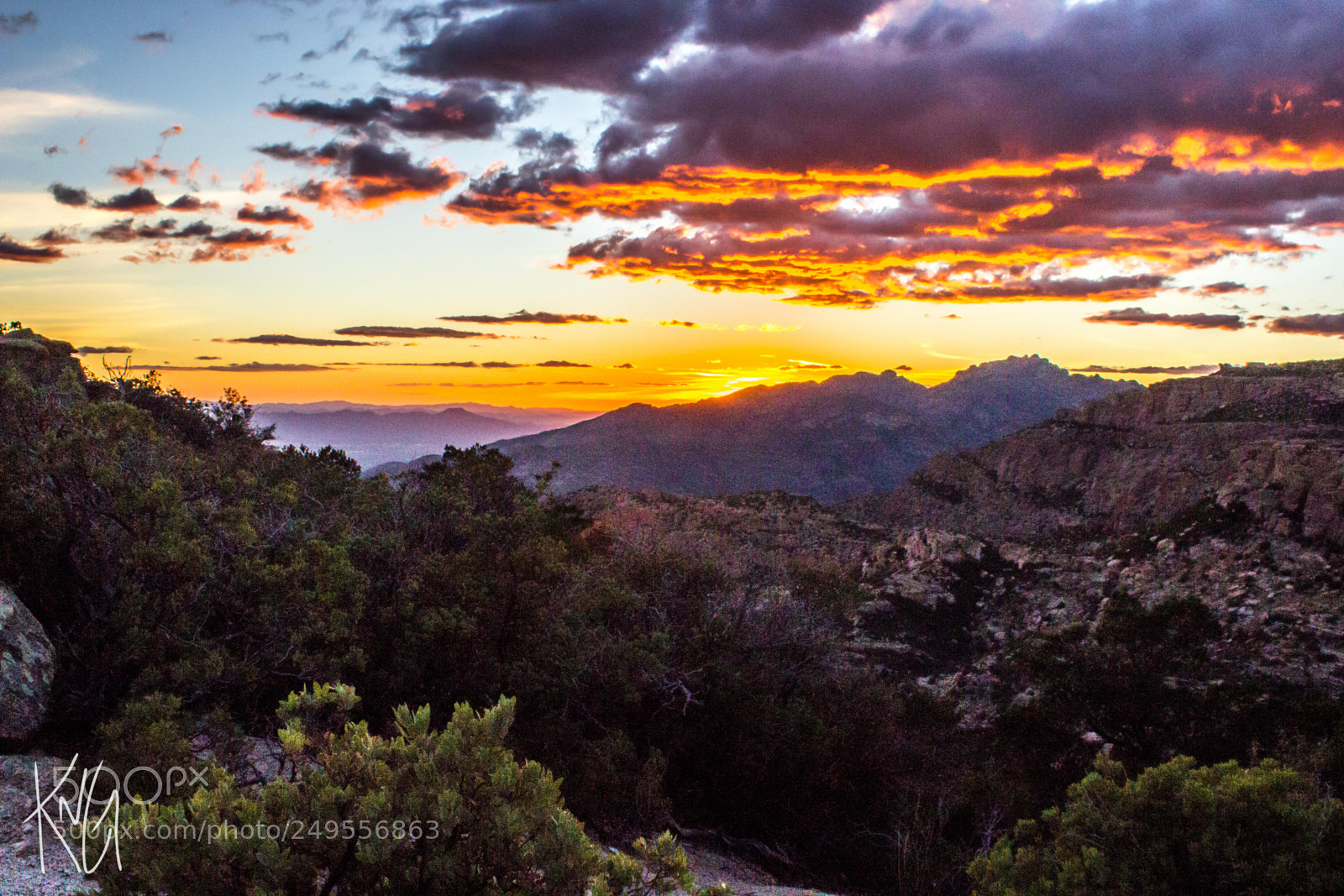 Canon EOS 600D (Rebel EOS T3i / EOS Kiss X5) sample photo. Arizona sunset photography