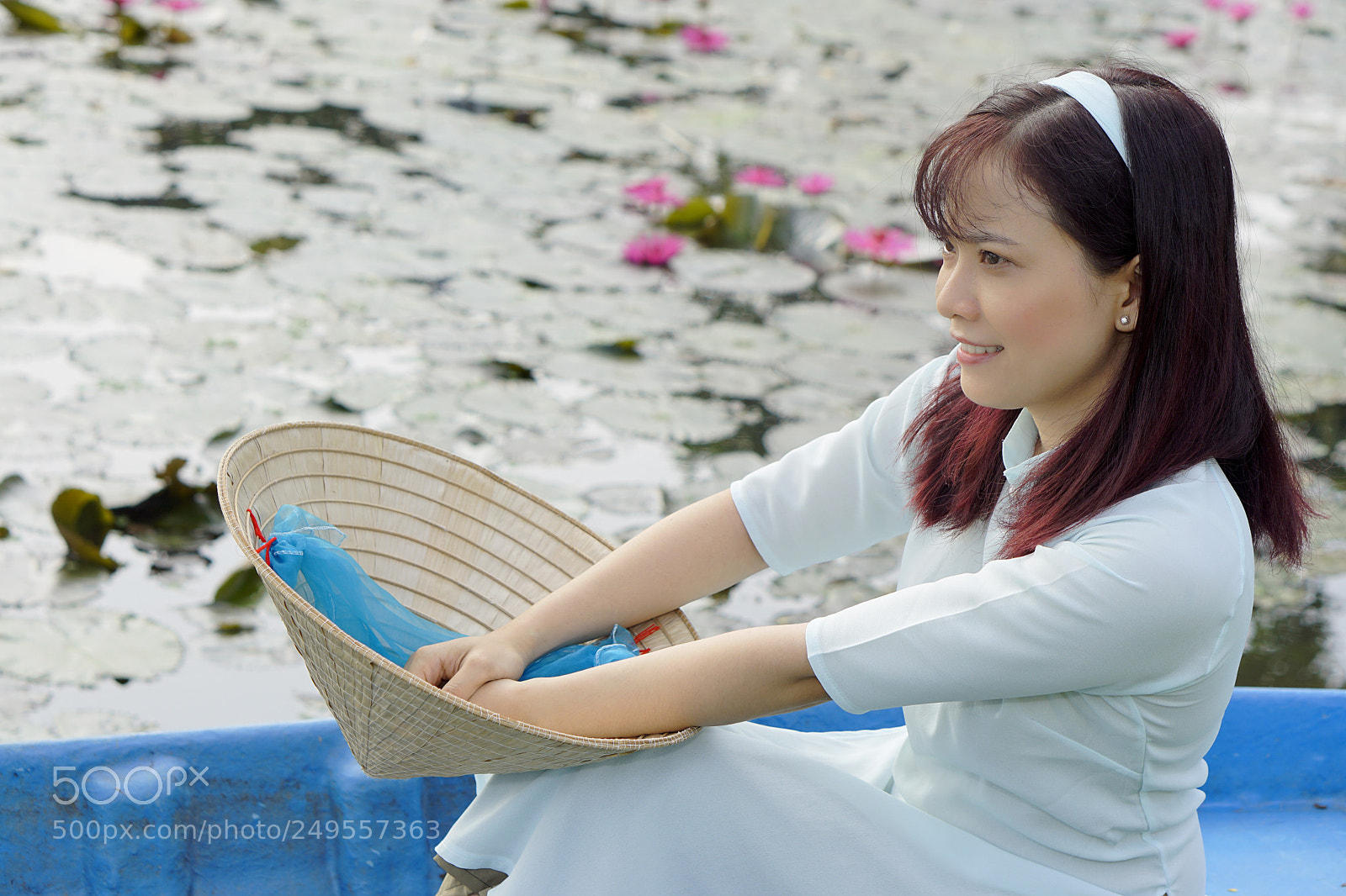 Sony a6000 sample photo. Charm photography