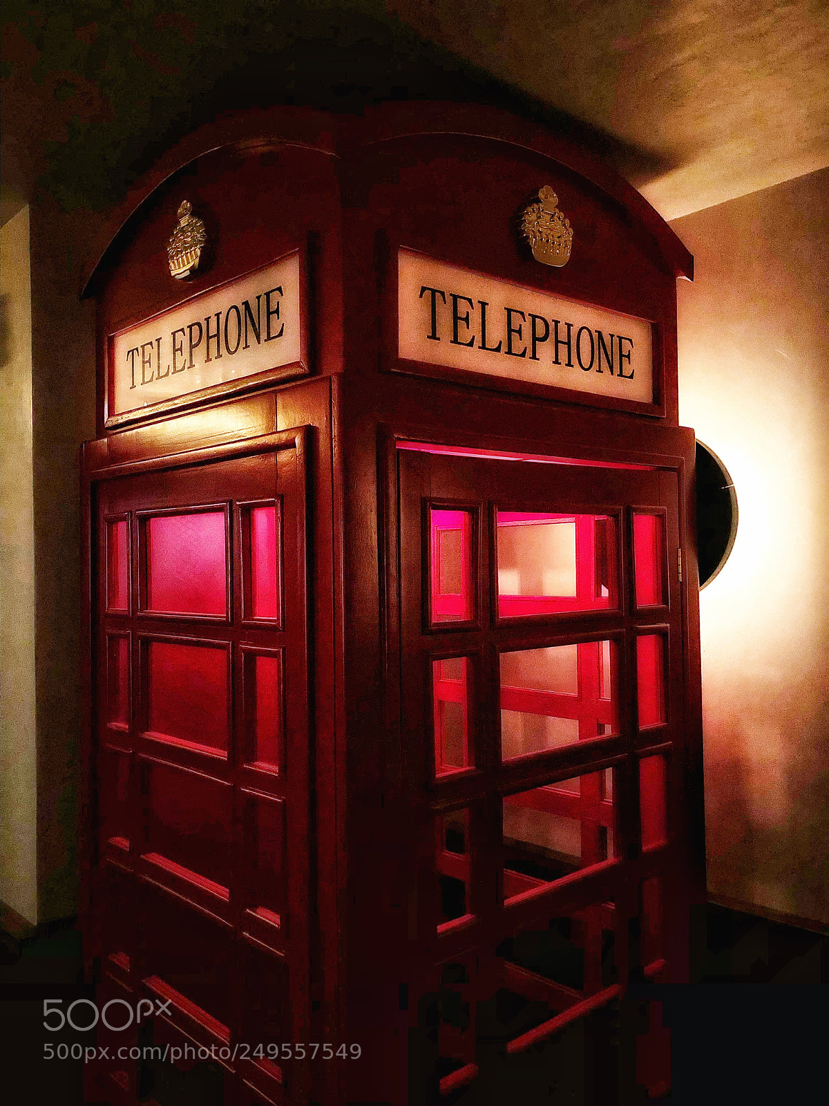 Apple iPhone X sample photo. Telephone photography