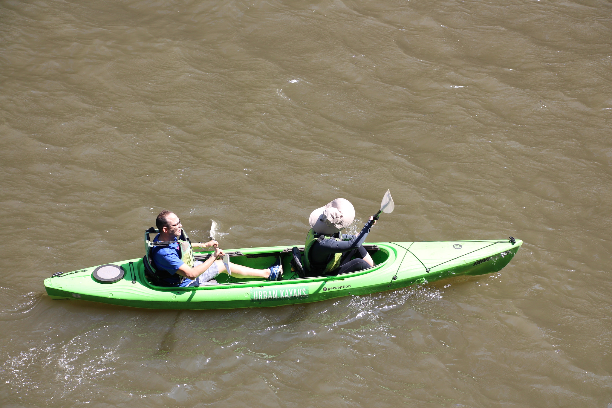 Canon EOS 650D (EOS Rebel T4i / EOS Kiss X6i) + Canon EF 50mm f/1.8 sample photo. Kayaking photography