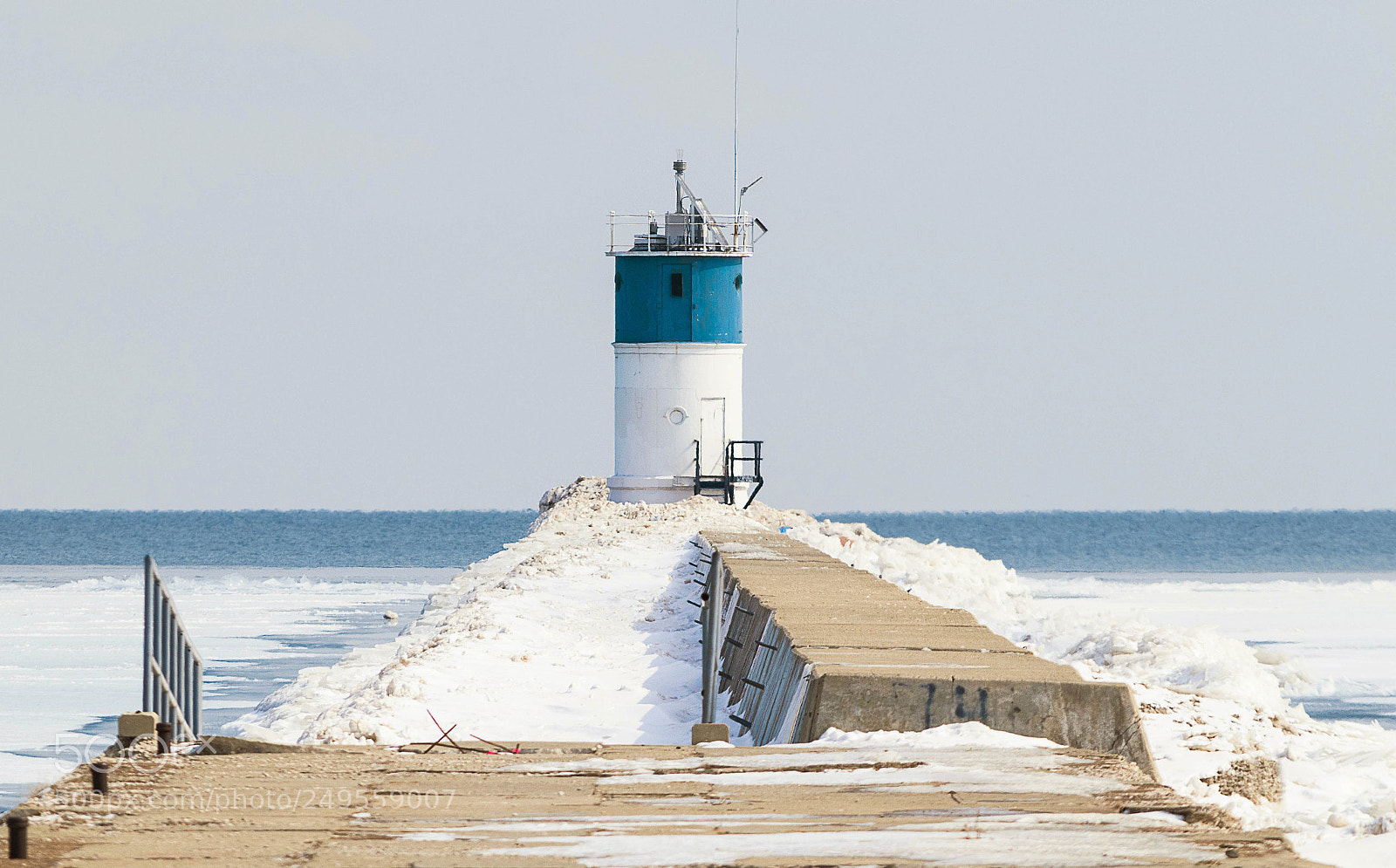 Nikon D5300 sample photo. Lighthouse in winter photography