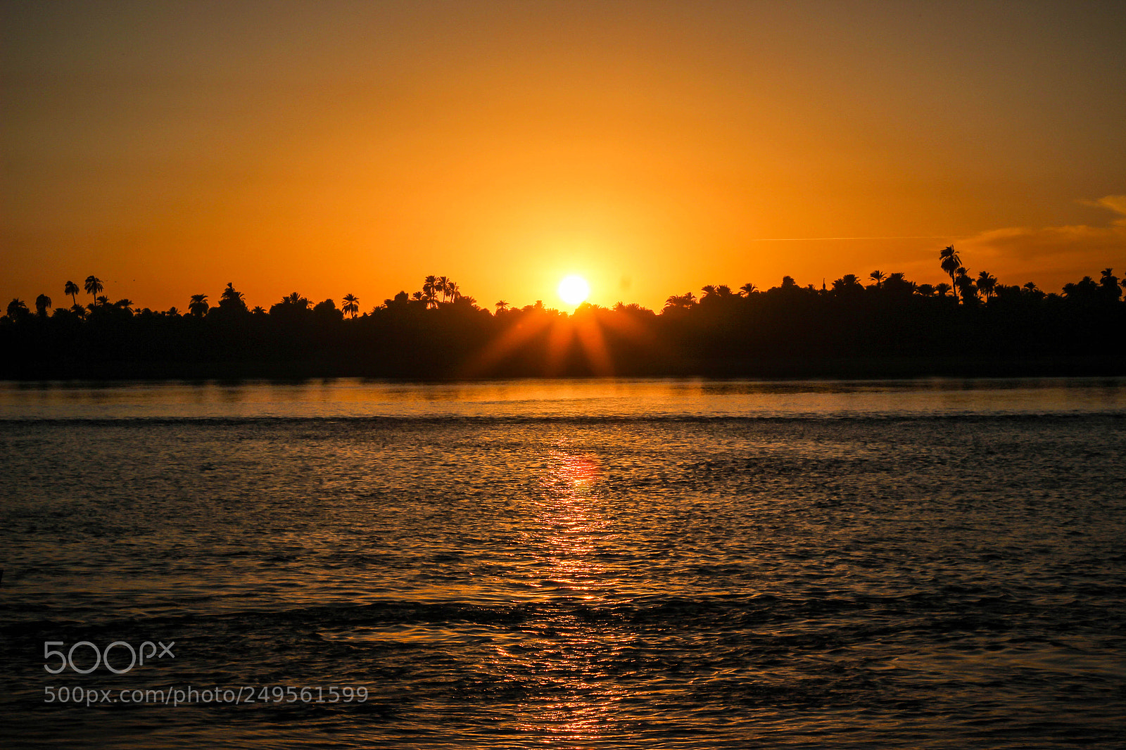 Canon EOS 600D (Rebel EOS T3i / EOS Kiss X5) sample photo. Aswan sunset photography